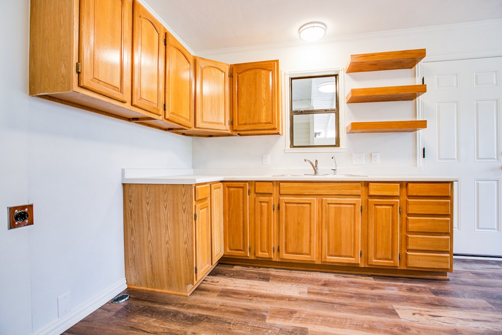 2235 Chestnut St Property Photo 14