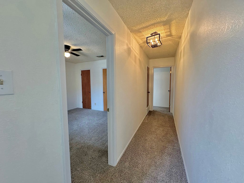 1036 Glenna Dr Property Photo 16