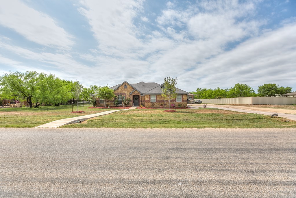 7837 Bison Trail Property Photo 4