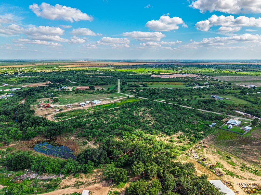 8610 N Valley Dr 139 Property Photo 9
