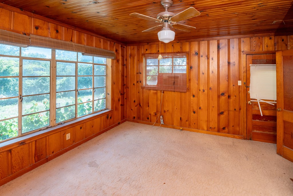 2309 Houston St Property Photo 13