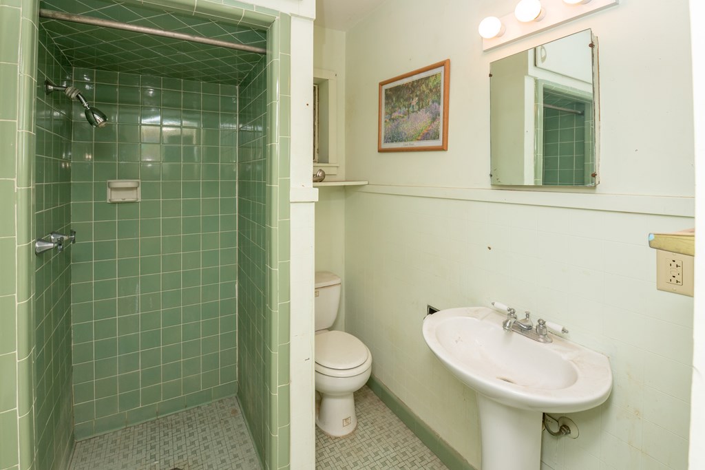 2309 Houston St Property Photo 14