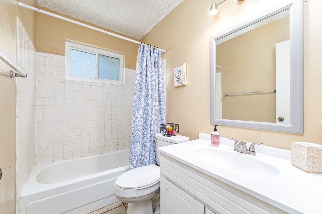 213 Amistad Rd Property Photo 17