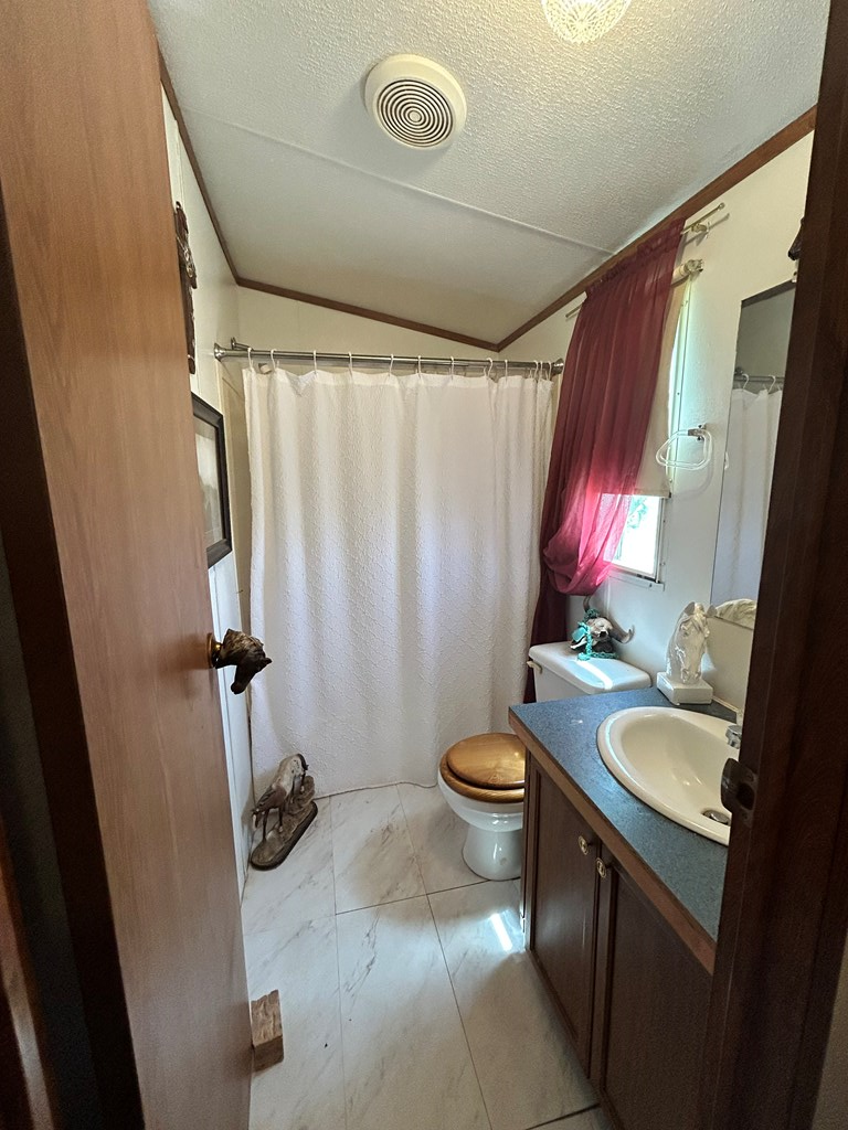 1621 Austin St Property Photo 11