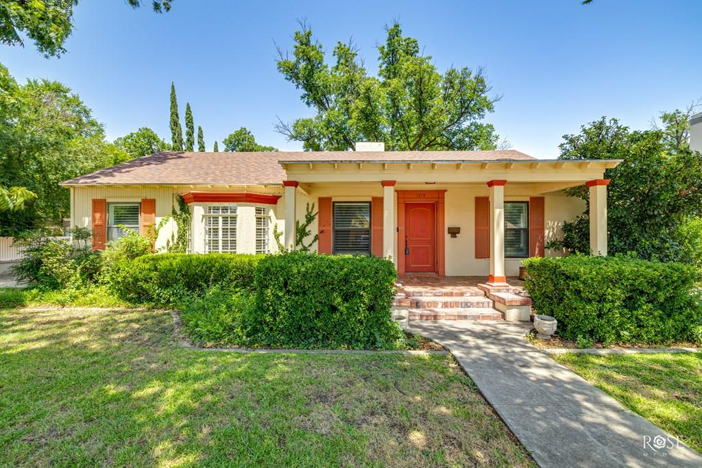 1510 Shafter St Property Photo 1