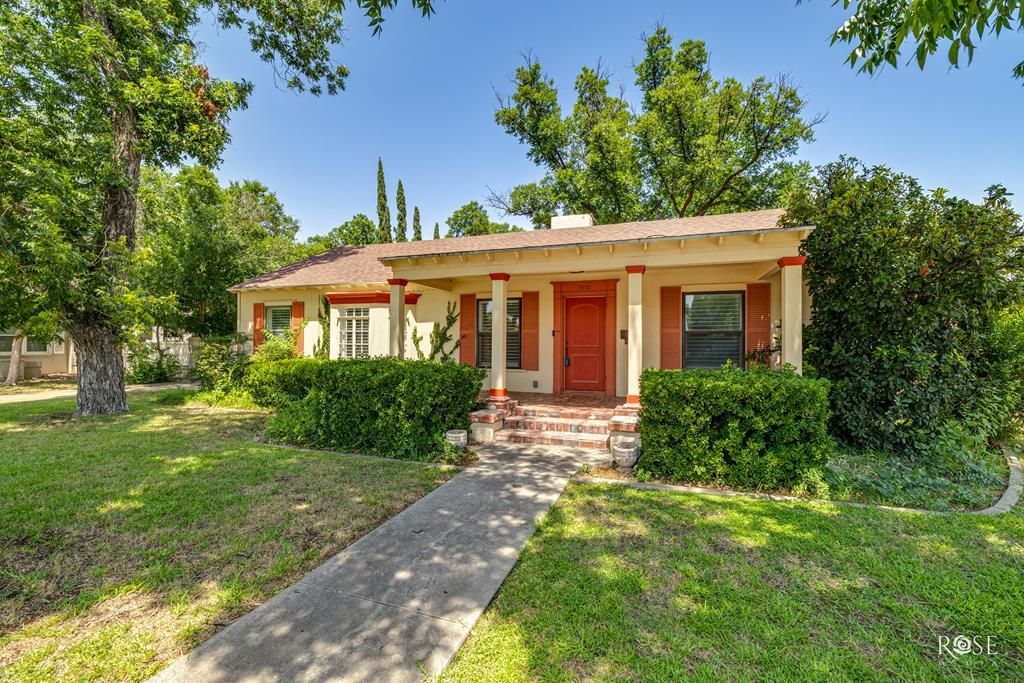 1510 Shafter St Property Photo 2