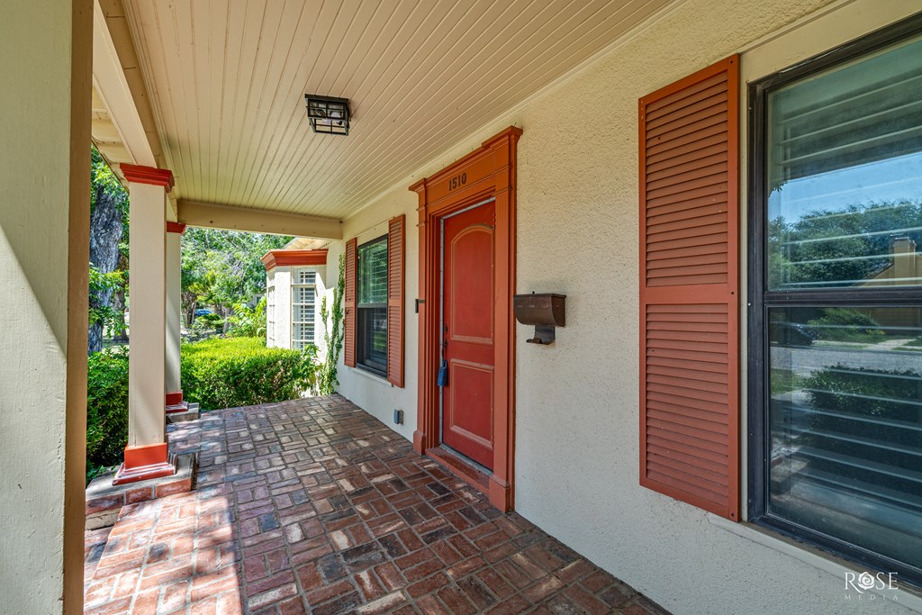 1510 Shafter St Property Photo 35