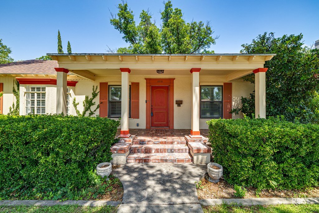 1510 Shafter St Property Photo 37