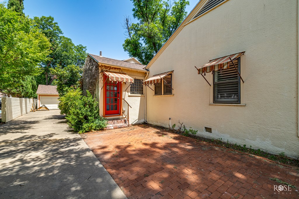 1510 Shafter St Property Photo 38