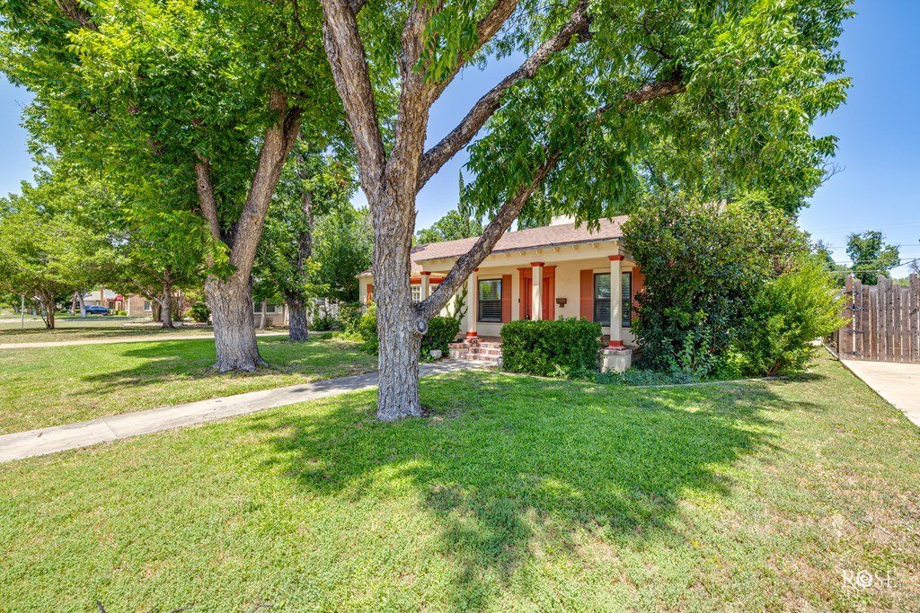 1510 Shafter St Property Photo 49