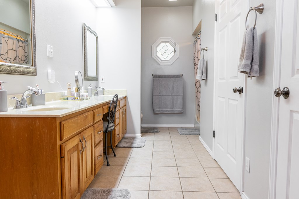 6034 Devonshire Lane Property Photo 23