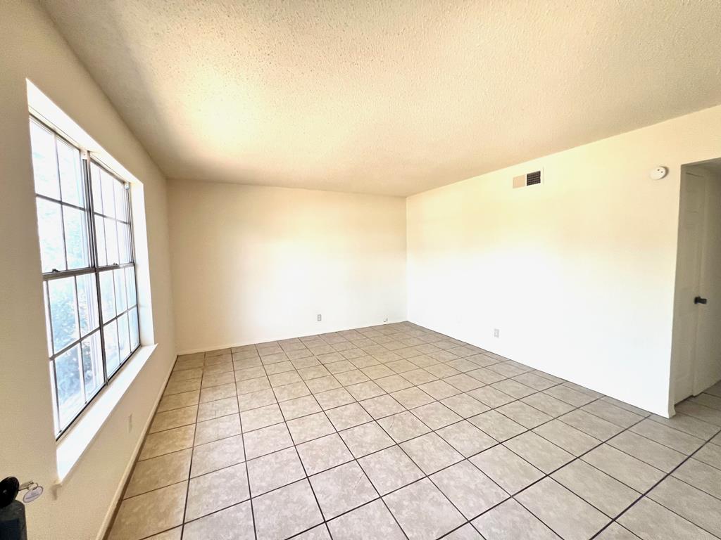 721 Spaulding St Property Photo 3