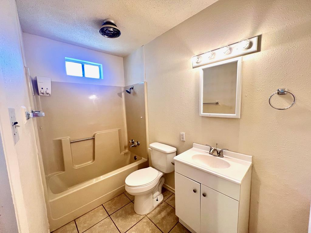 721 Spaulding St Property Photo 6