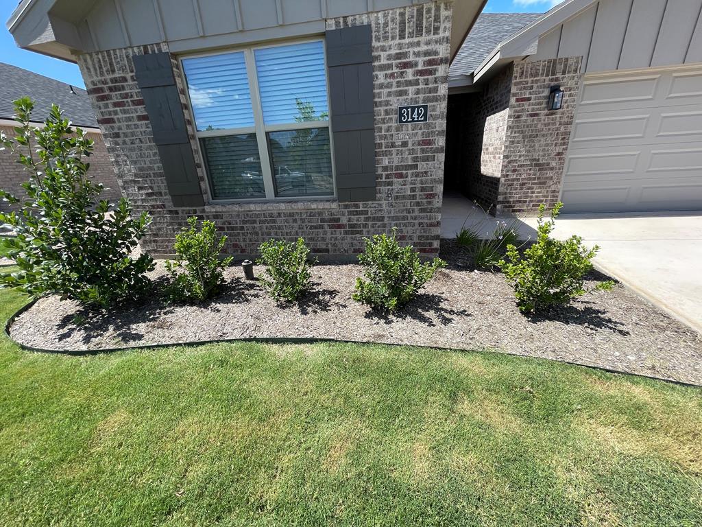 3142 Cedarhill Dr Property Photo 2