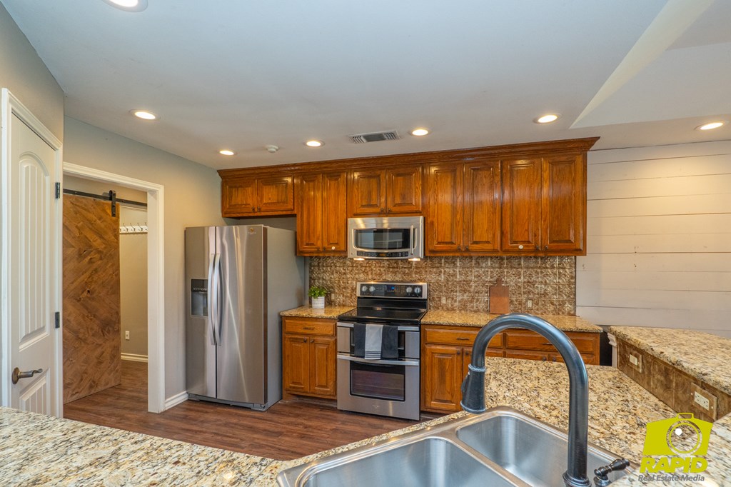 11515 Little Sorrel Trail Property Photo 12