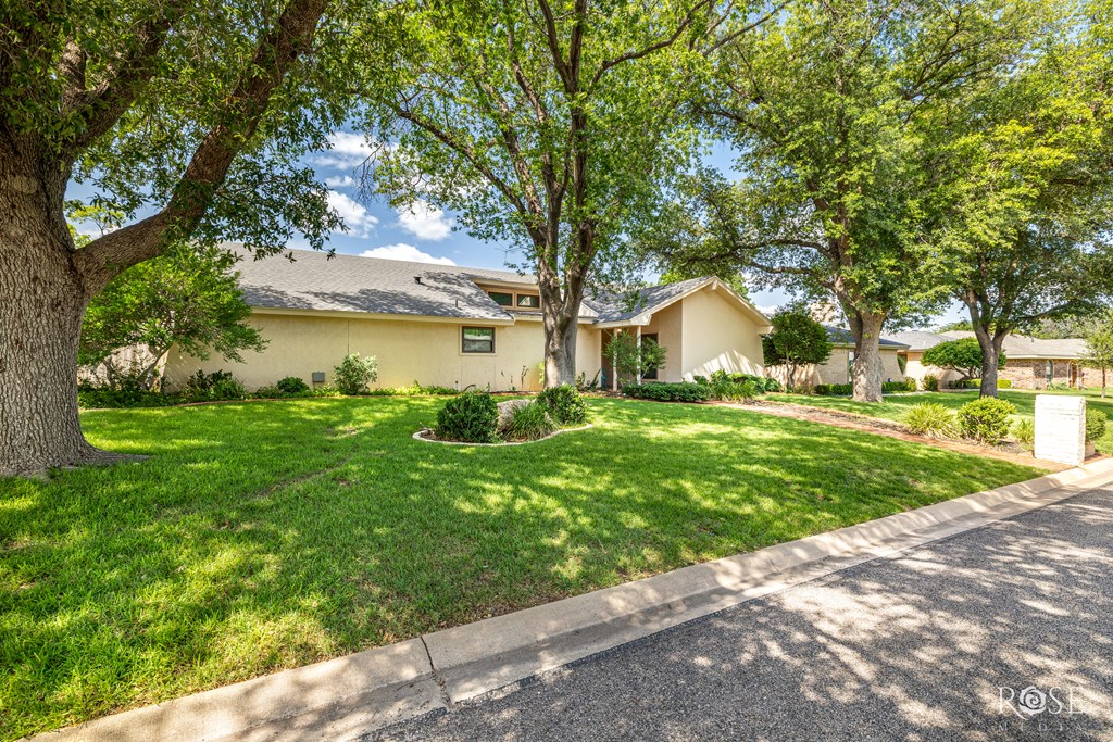 3210 Briargrove Lane Property Photo 3