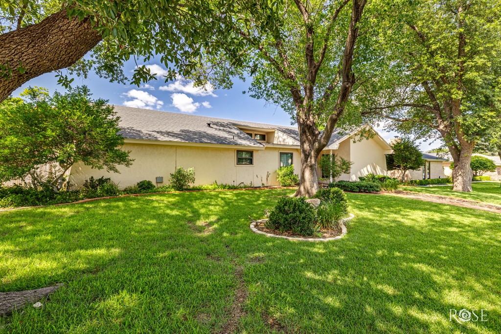 3210 Briargrove Lane Property Photo 4