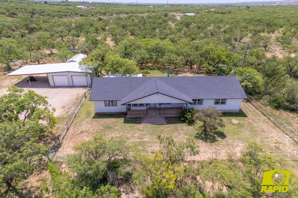 10561 Twin Lakes Lane Property Photo 3