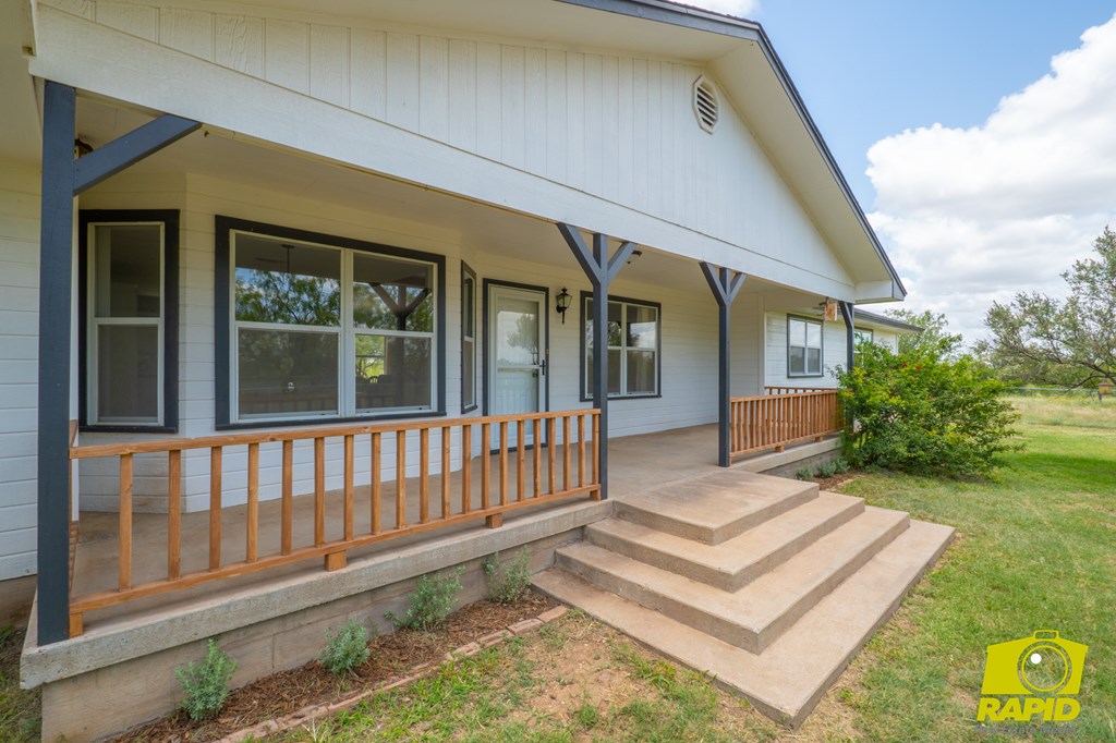 10561 Twin Lakes Lane Property Photo 4