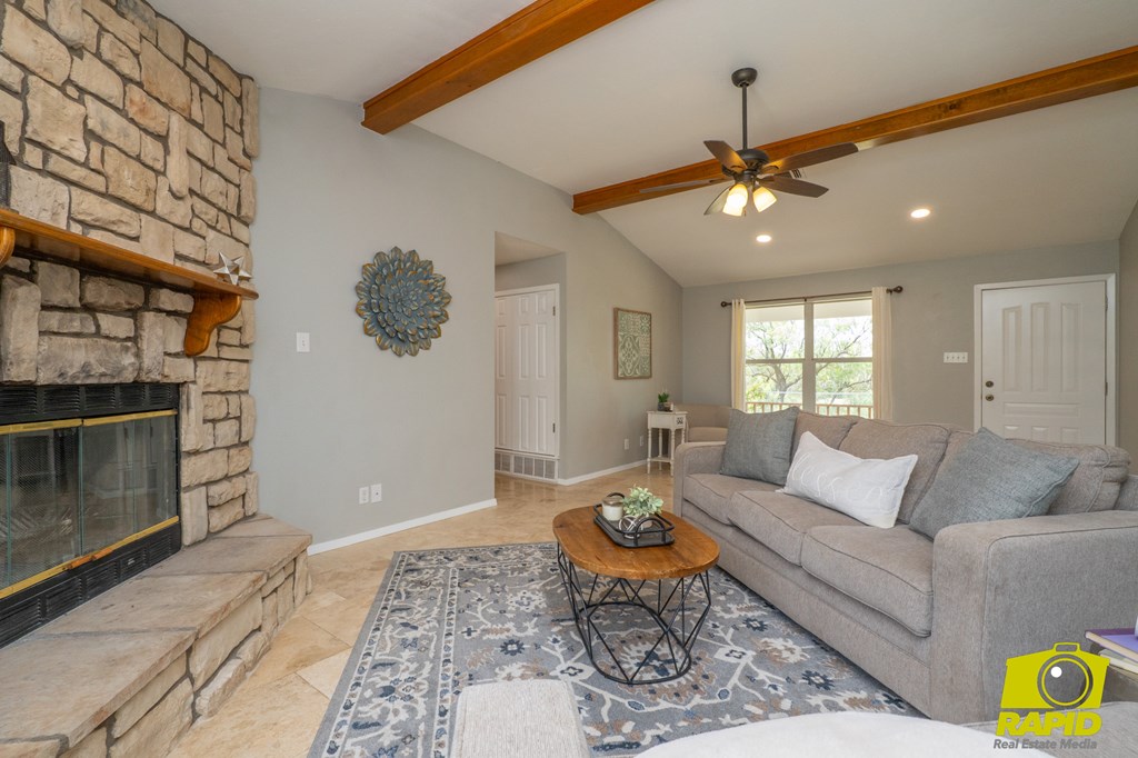 10561 Twin Lakes Lane Property Photo 9