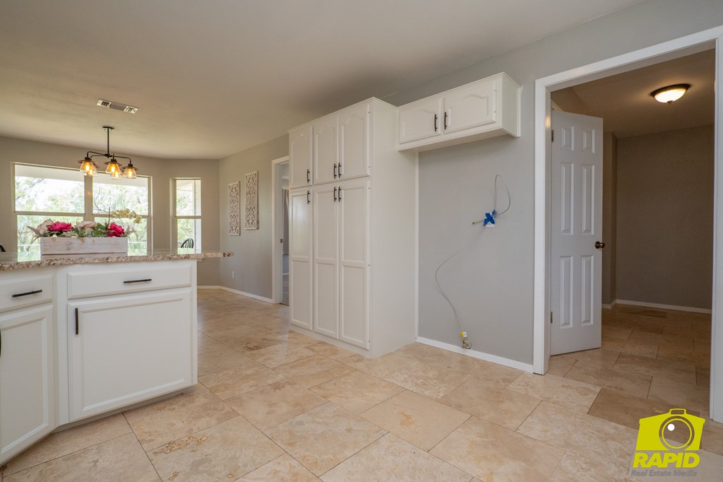 10561 Twin Lakes Lane Property Photo 15