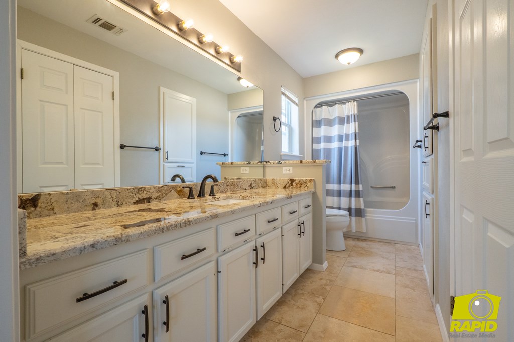 10561 Twin Lakes Lane Property Photo 18