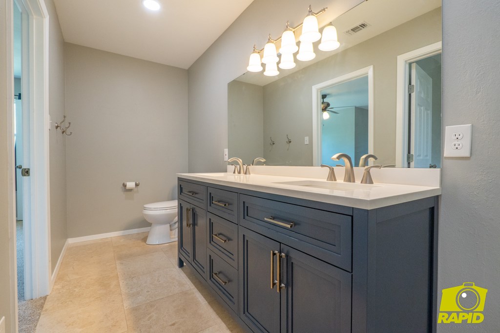 10561 Twin Lakes Lane Property Photo 30