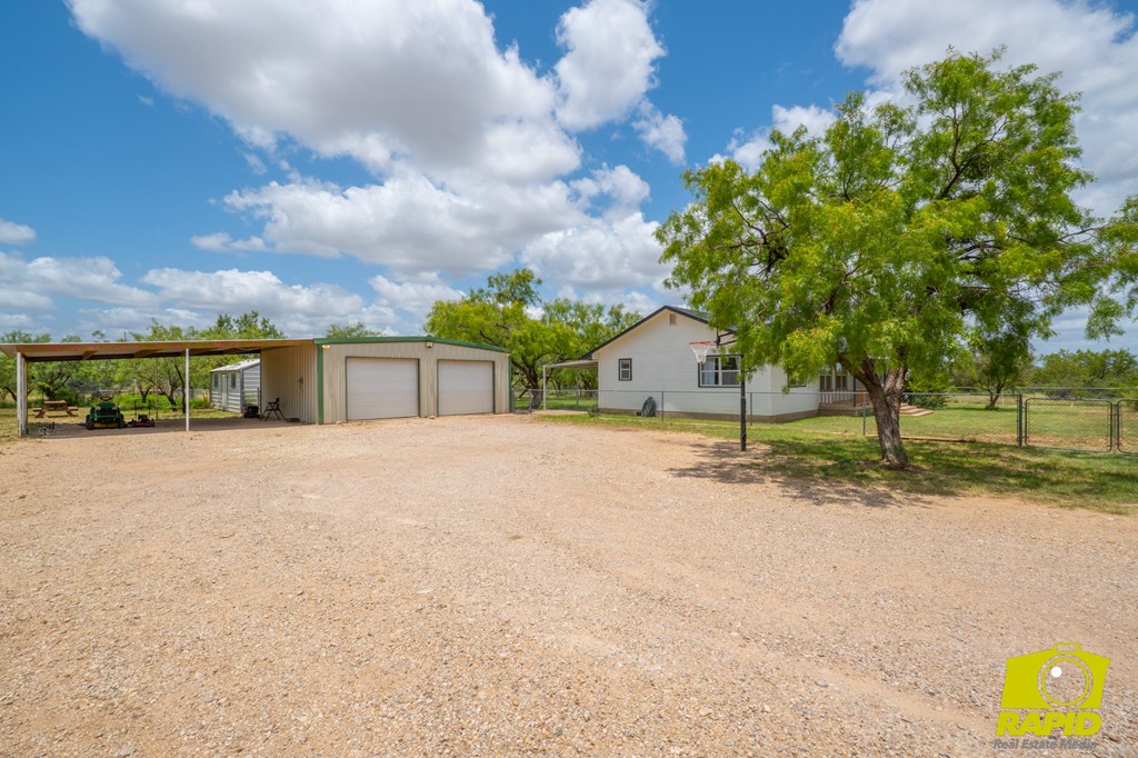 10561 Twin Lakes Lane Property Photo 36