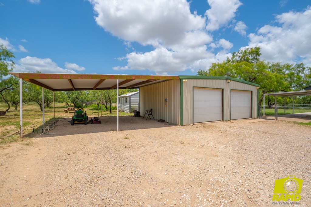 10561 Twin Lakes Lane Property Photo 37
