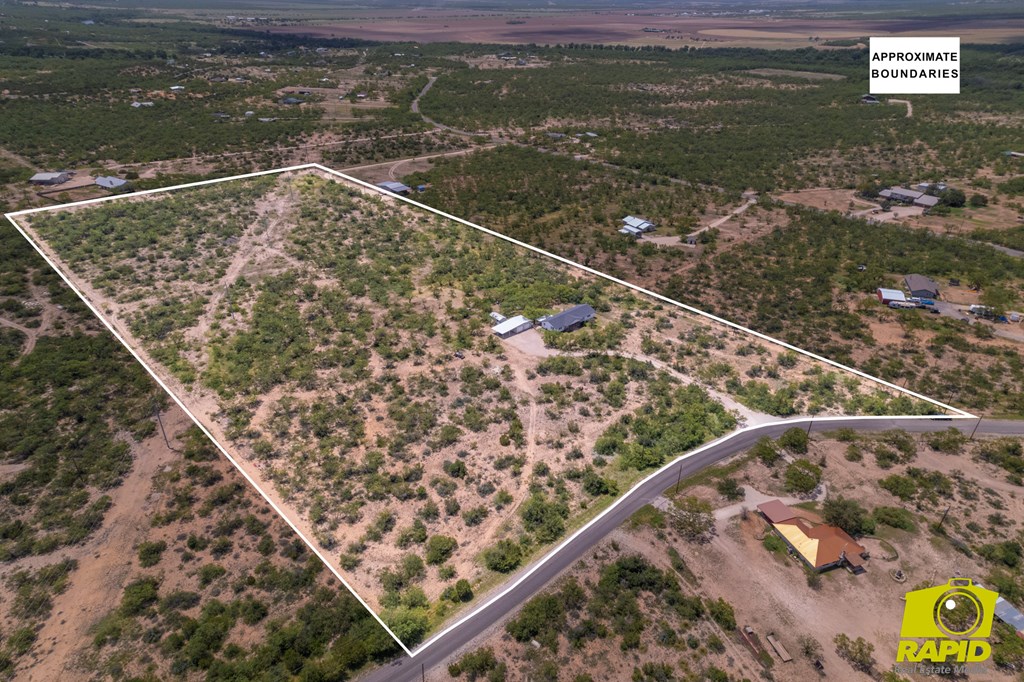 10561 Twin Lakes Lane Property Photo 57