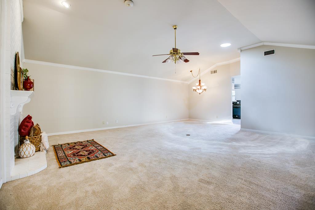 3916 Driftwood Dr Property Photo 12