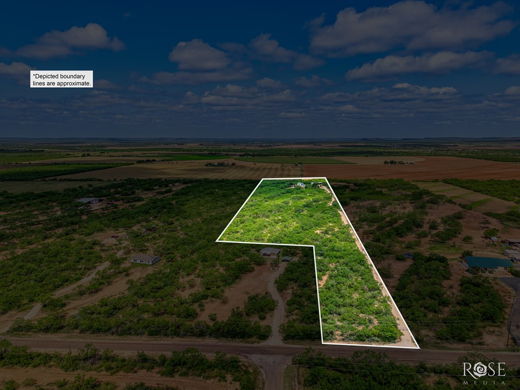 11483 N Grape Creek Road Property Photo 3