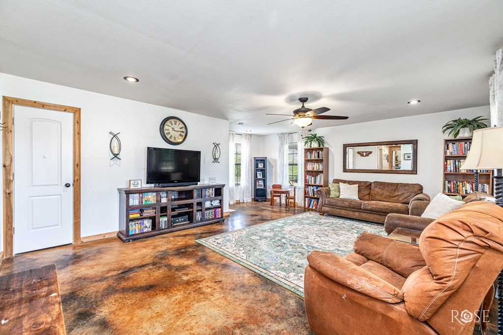 11483 N Grape Creek Road Property Photo 10