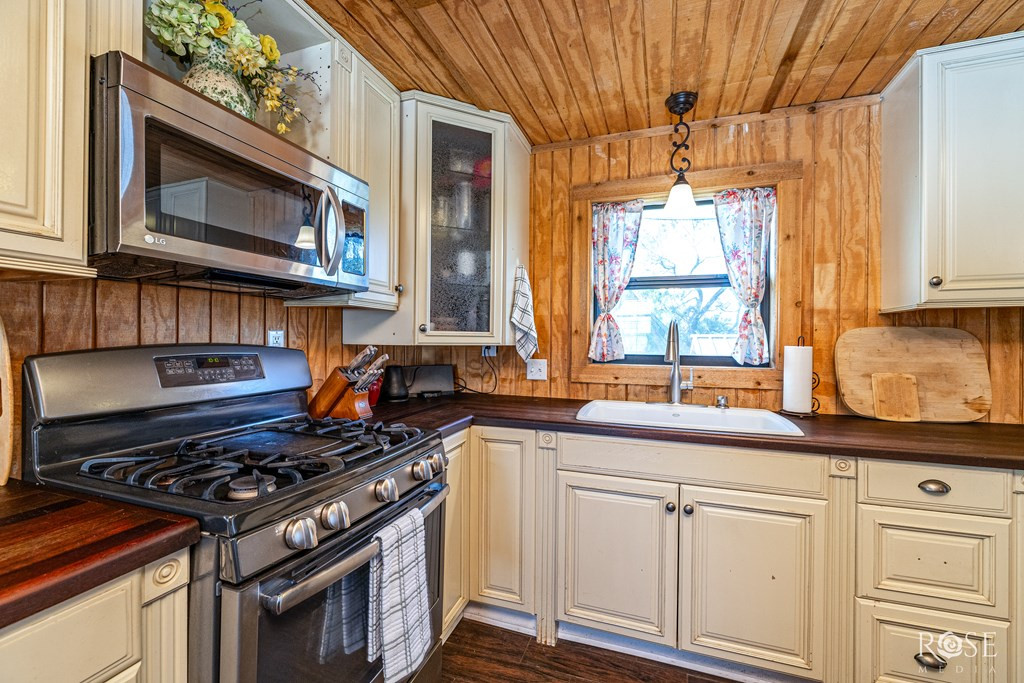 11483 N Grape Creek Road Property Photo 15