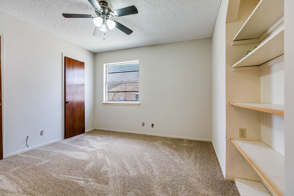 2756 Eunice Dr Property Photo 14
