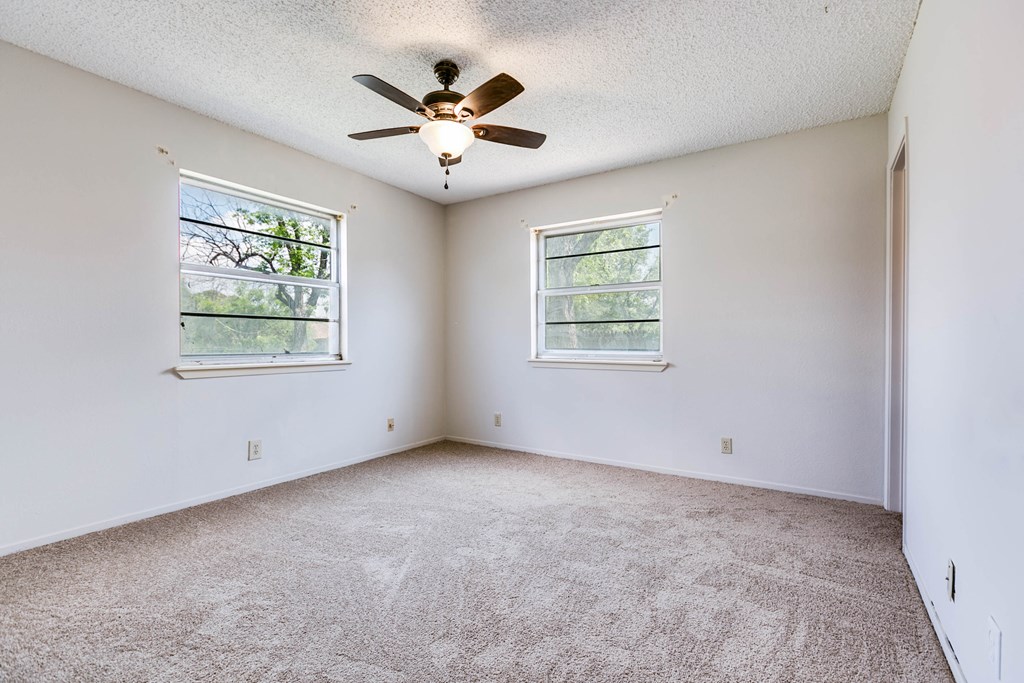 2756 Eunice Dr Property Photo 18