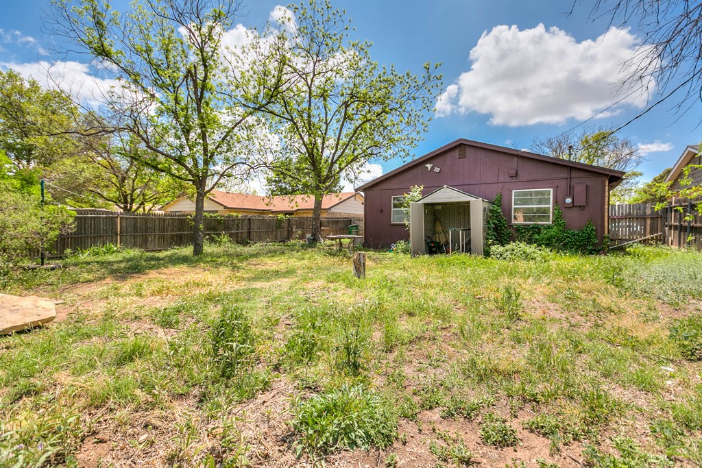 2756 Eunice Dr Property Photo 25