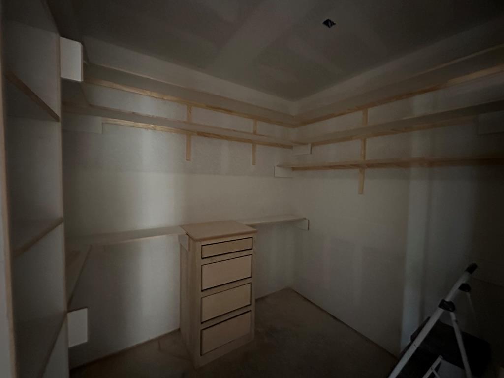 9753 Grey Wolf Lane Property Photo 11