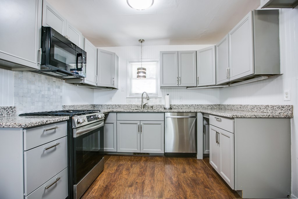 1010 Ave D Property Photo 13