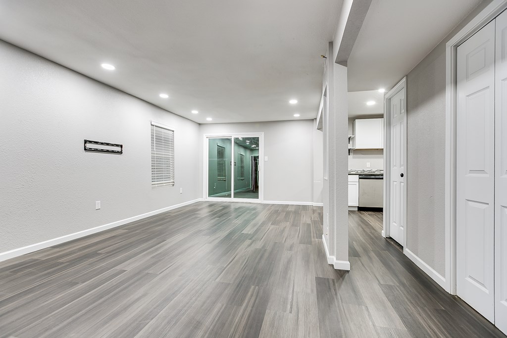 6622 Knickerbocker Rd Property Photo 15