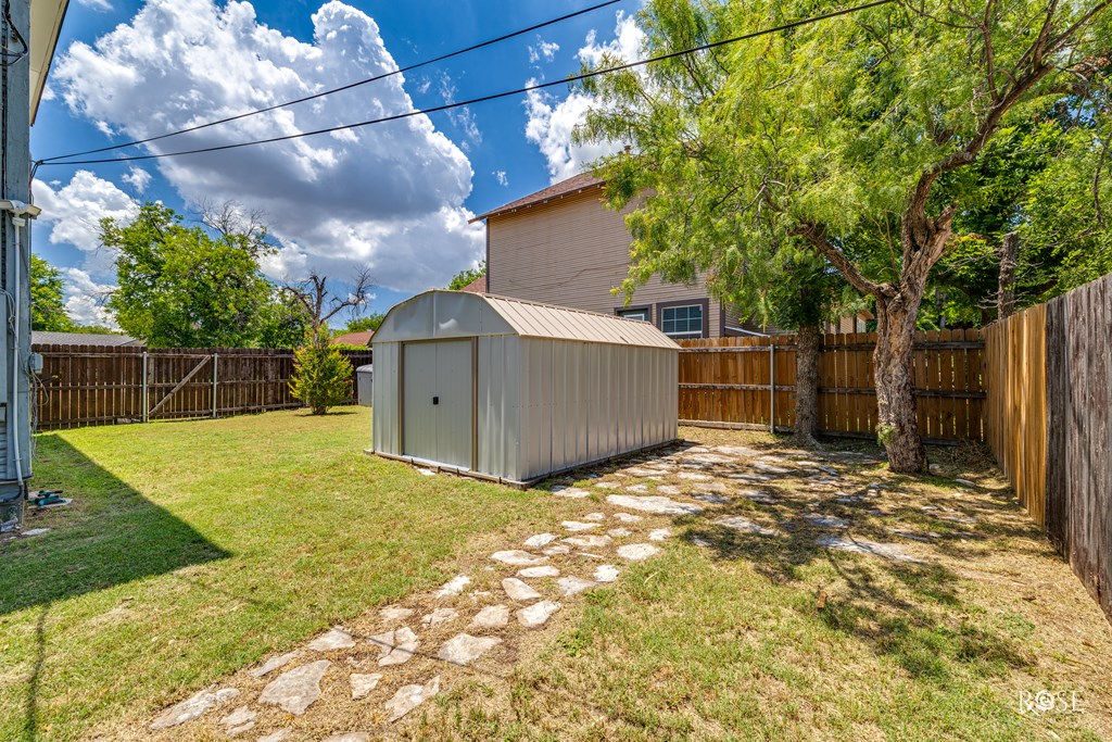 2 N Adams St Property Photo 36
