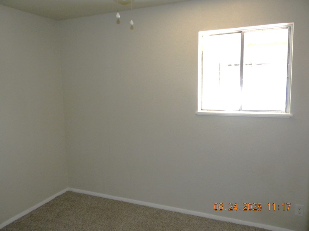 1334 State St Property Photo 8