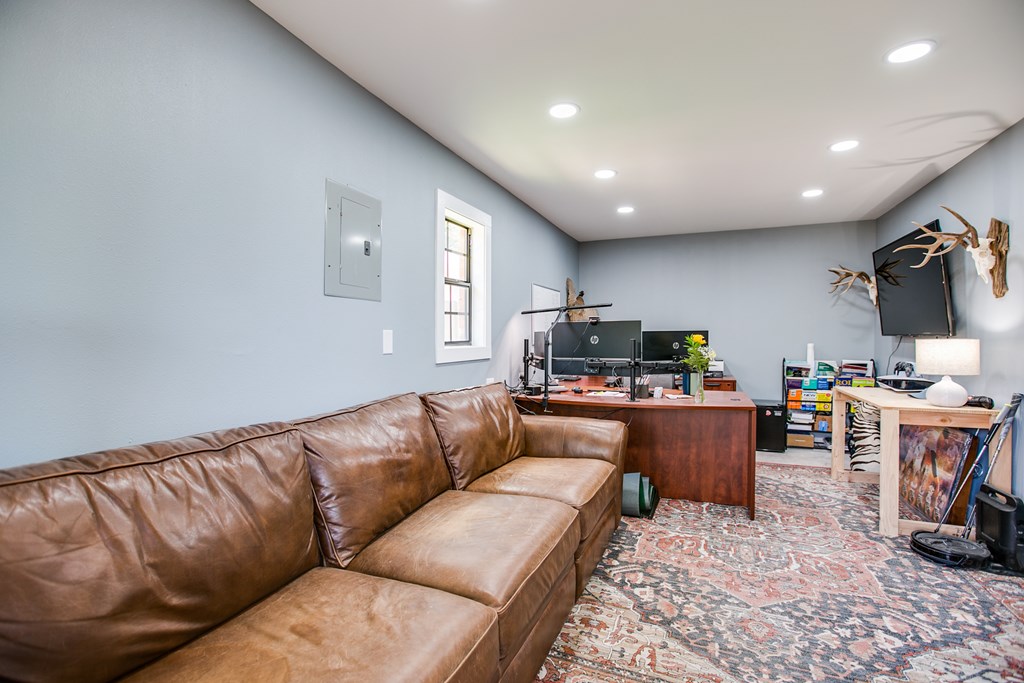 6023 Warwick Dr Property Photo 41