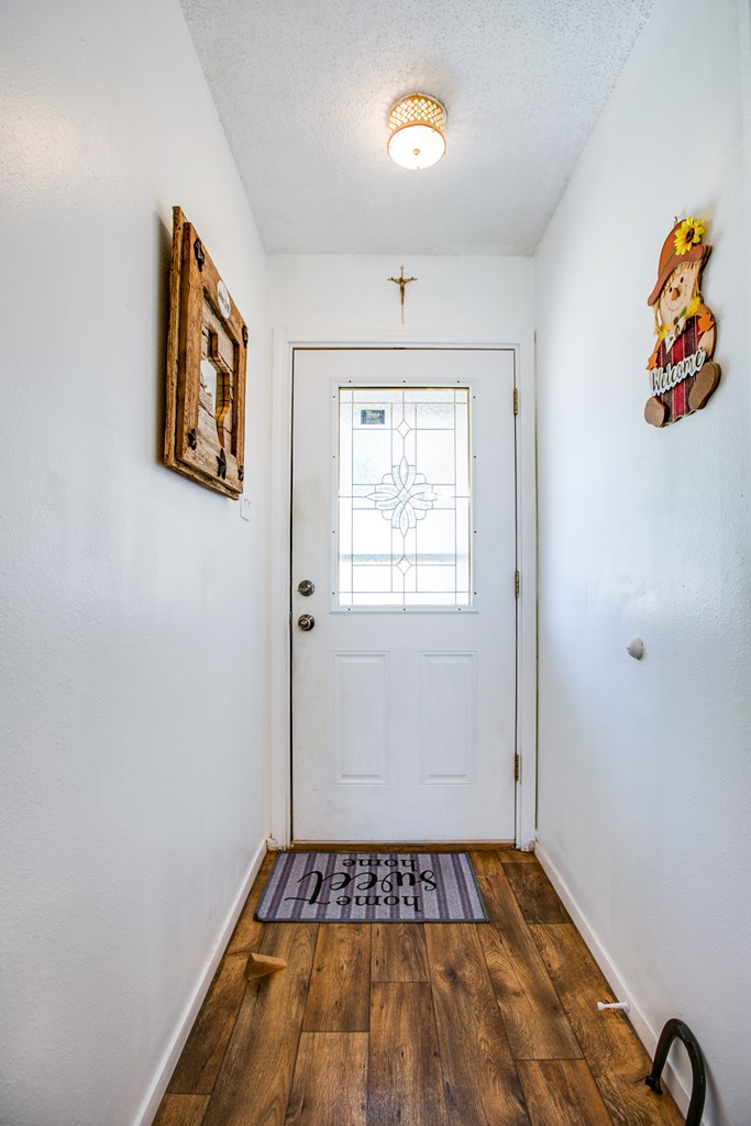 165 Woodruff St Property Photo 6
