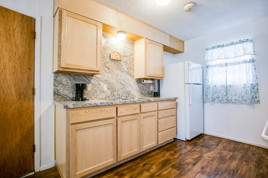 165 Woodruff St Property Photo 12