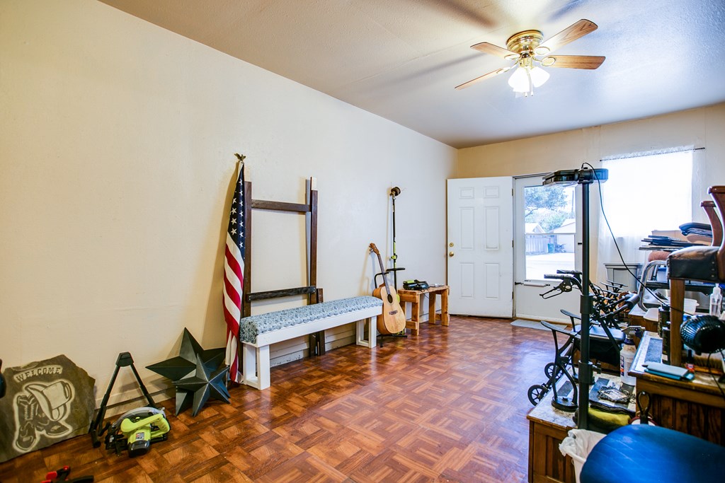 165 Woodruff St Property Photo 14