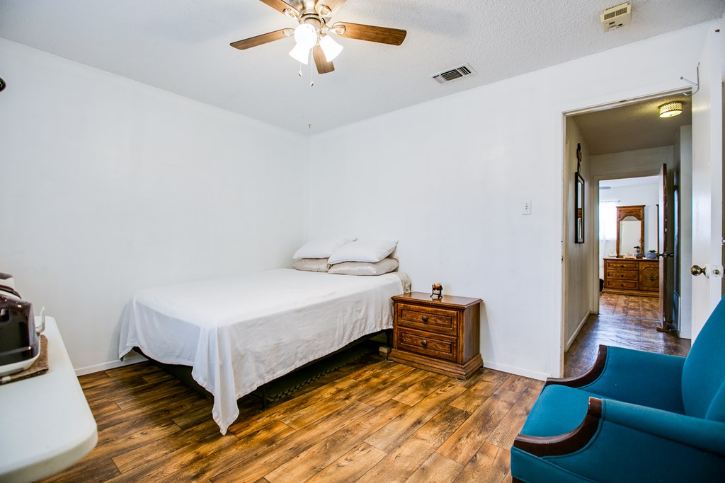 165 Woodruff St Property Photo 23