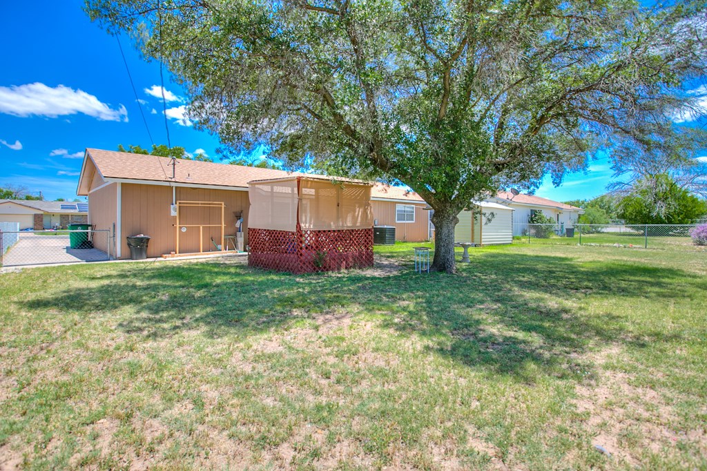 165 Woodruff St Property Photo 25