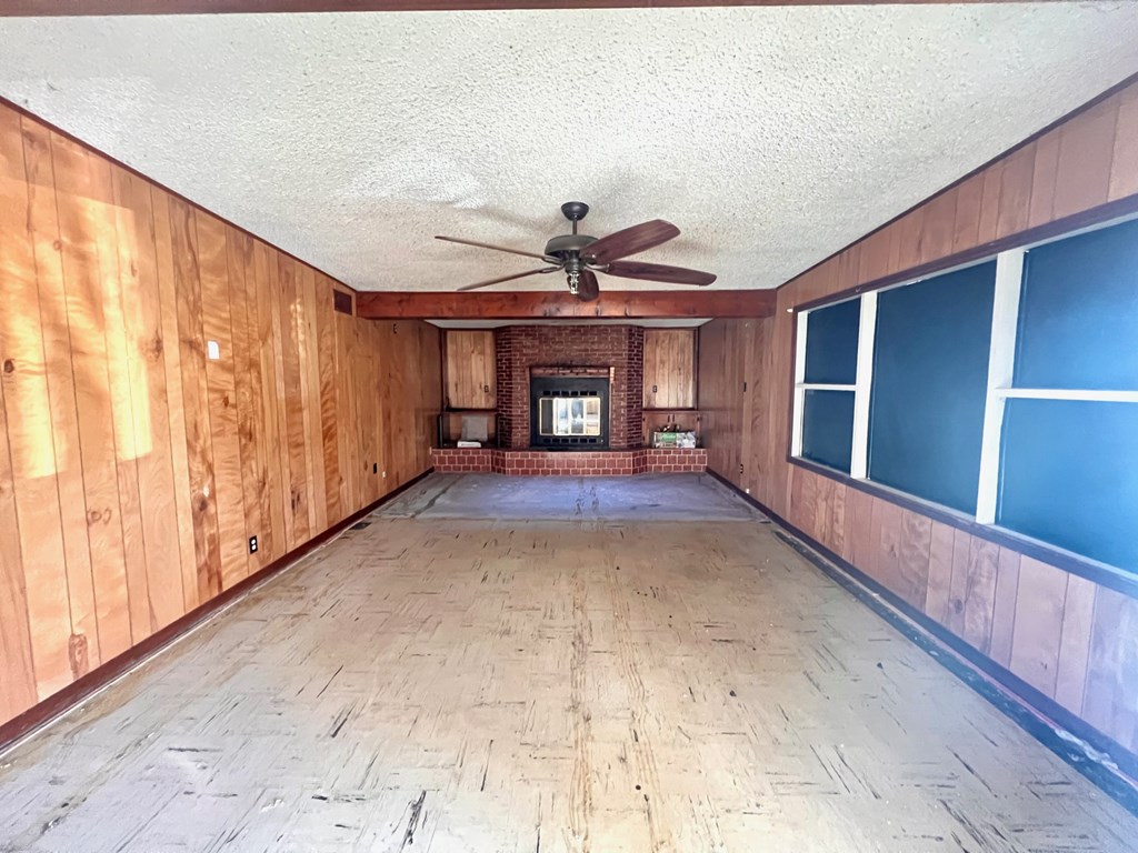 1642 Evelyn Ave Property Photo 2