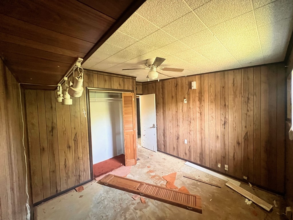 1642 Evelyn Ave Property Photo 6